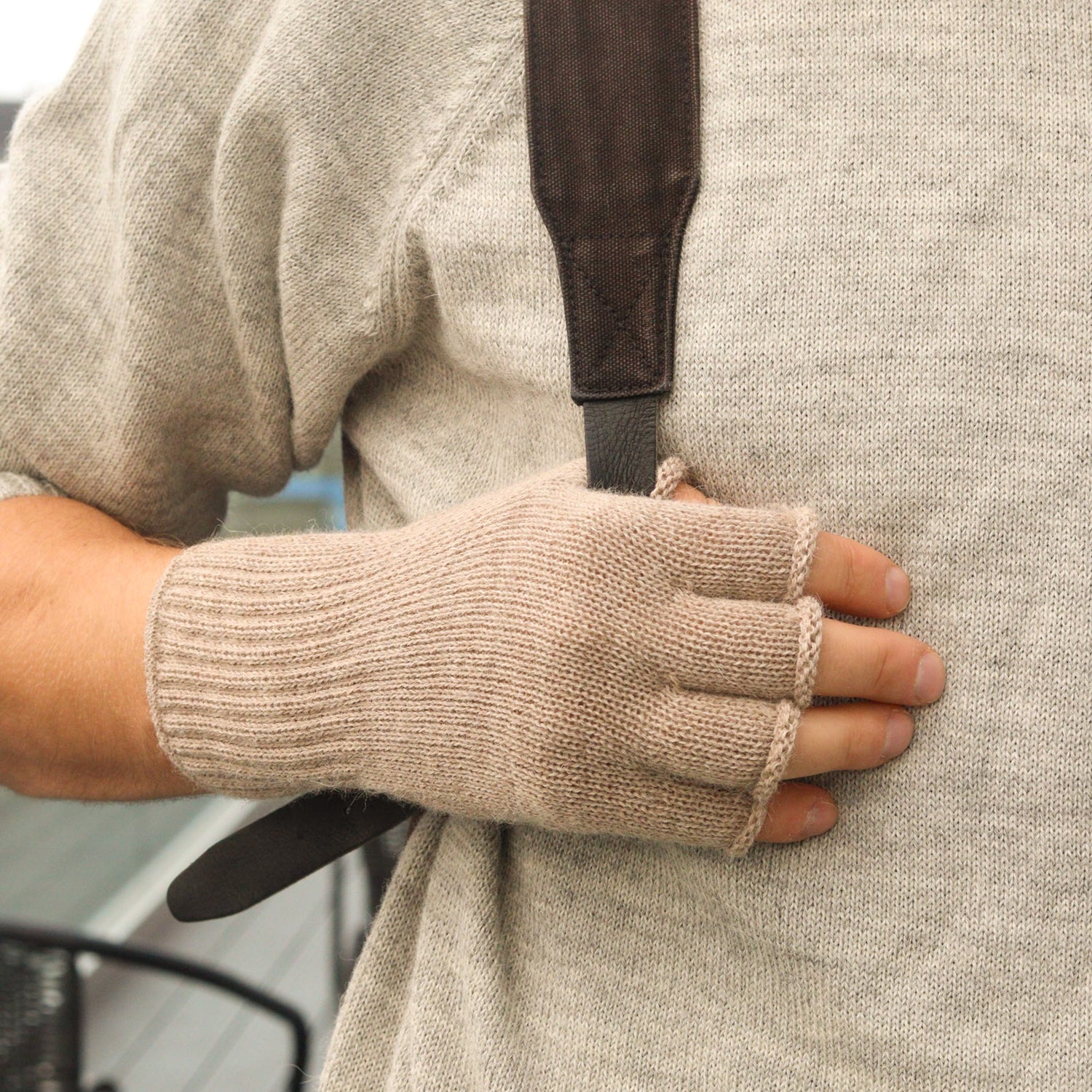 Pulu fingerless gloves road gray product picture