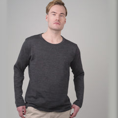 Vaeltaja100 aplacawool longsleeve graphite product video